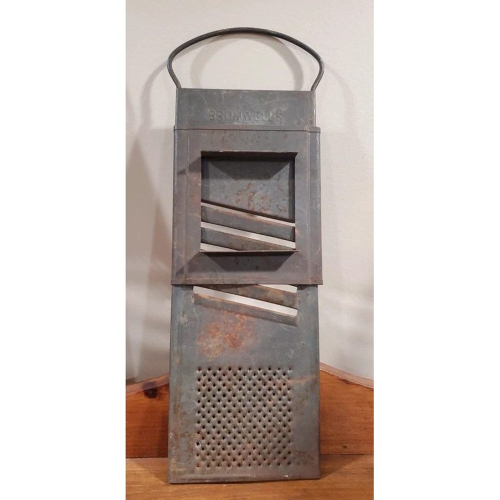 Vintage Bromwells Metal Vegetable Slicer Grater Antique Farmhouse Kitchen Tool